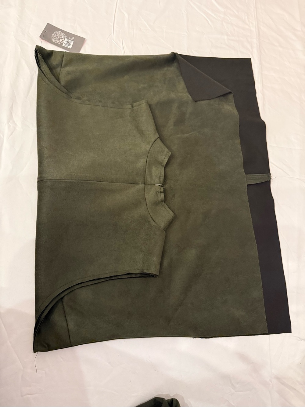 Vince Camuto 2-Piece Set Olive Green Sleeveless Top & Pants Soft Luxe Outfit. - Picture 4 of 13